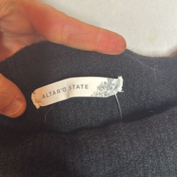 Altar'd State Black Ribbed Off-Shoulder Sweater. Size Medium. - Picture 5 of 9